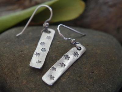 *SOLD OUT* Sterling silver daisy earrings