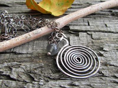 *SOLD OUT* Spiral necklace oxidized sterling silver grey moonstone - Petroglyph *SOLD OUT* Spiral necklace oxidized sterling silver grey moonstone - Petroglyph