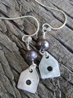*SOLD OUT* Little bird house earrings - Sterling silver and freshwater pearl